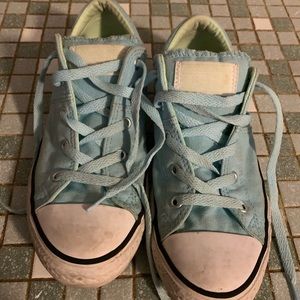 Size 4 converse